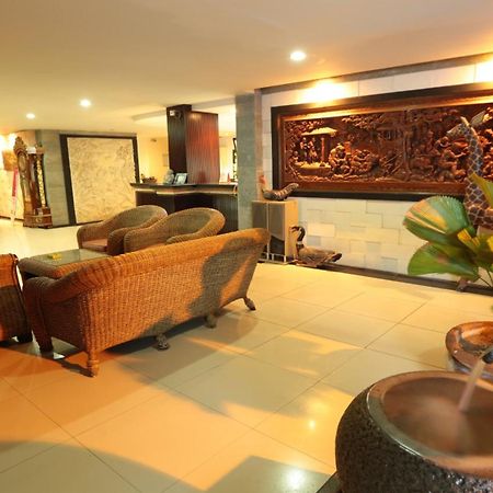 La Walon Hotel Kuta  Ngoại thất bức ảnh