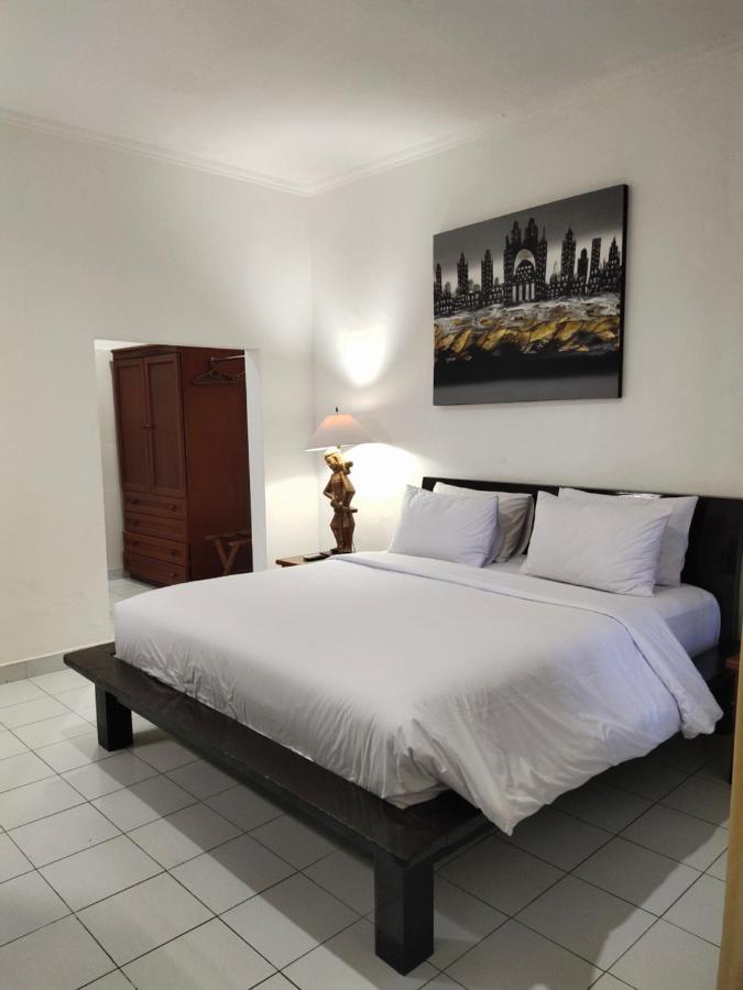 La Walon Hotel Kuta  Ngoại thất bức ảnh