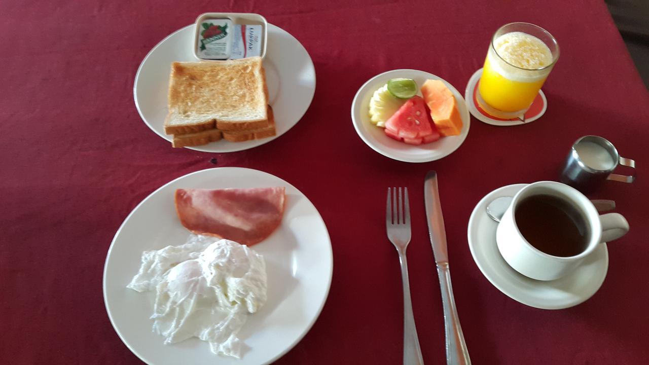 La Walon Hotel Kuta  Ngoại thất bức ảnh