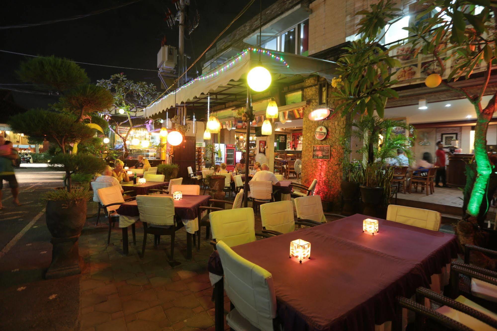 La Walon Hotel Kuta  Ngoại thất bức ảnh