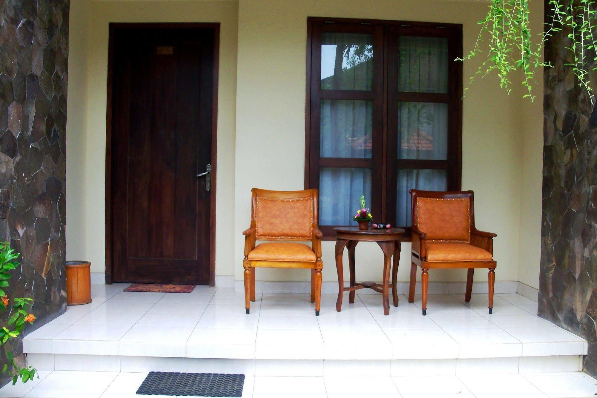 La Walon Hotel Kuta  Ngoại thất bức ảnh