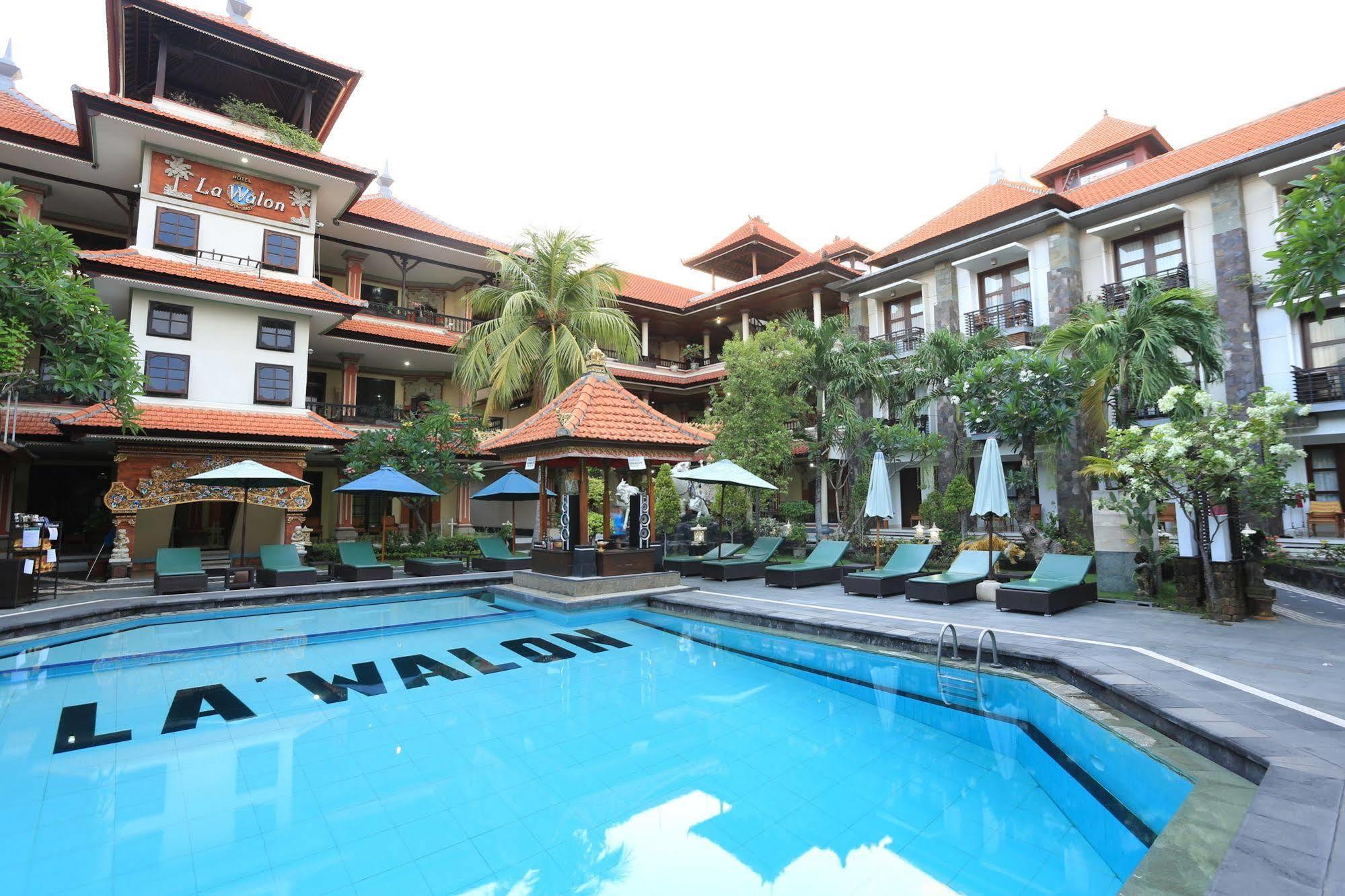 La Walon Hotel Kuta  Ngoại thất bức ảnh